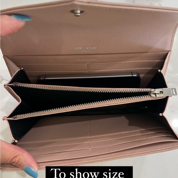 Yves Saint Laurent Cassandre envelope flap wallet on chain - Picture 12 of 13